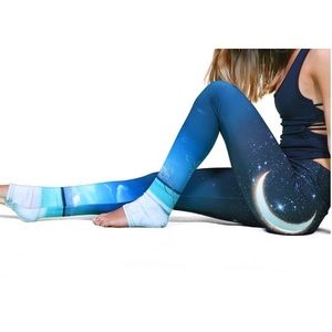 Empowering Ocean Crescent Moon Yoga Leggings